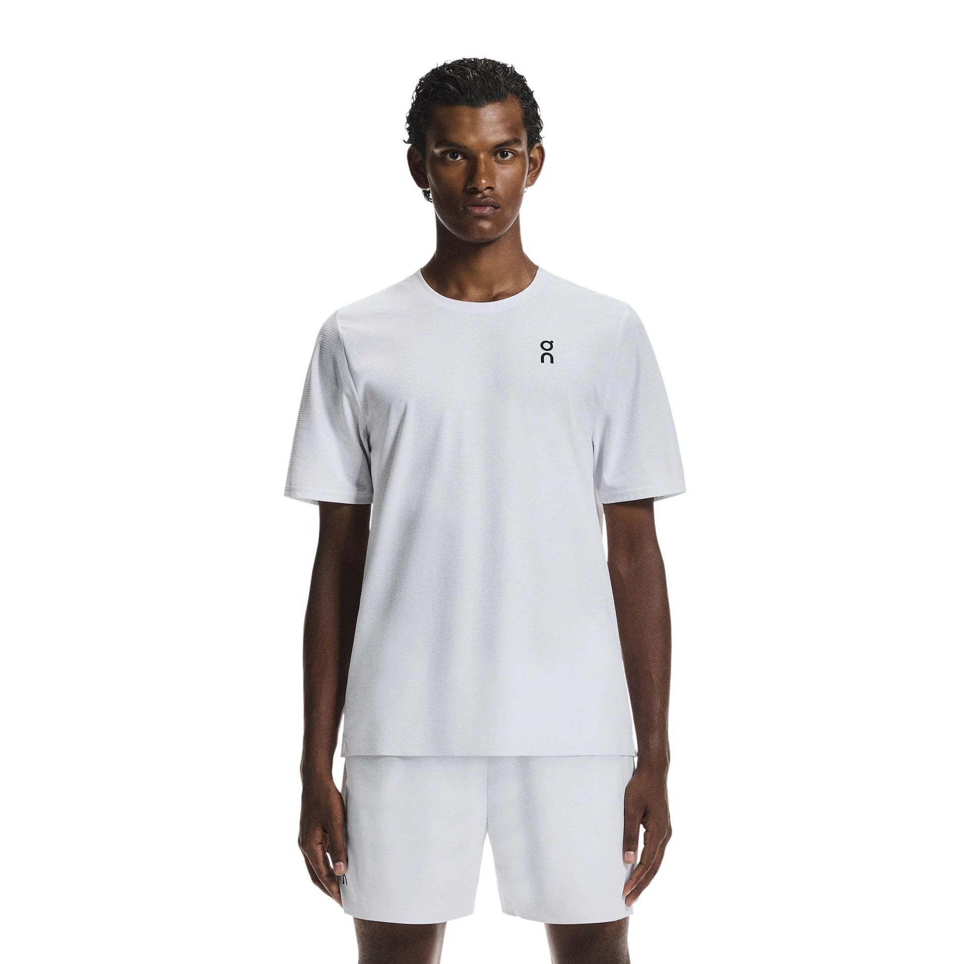 On  Court T-Shirt Men - white