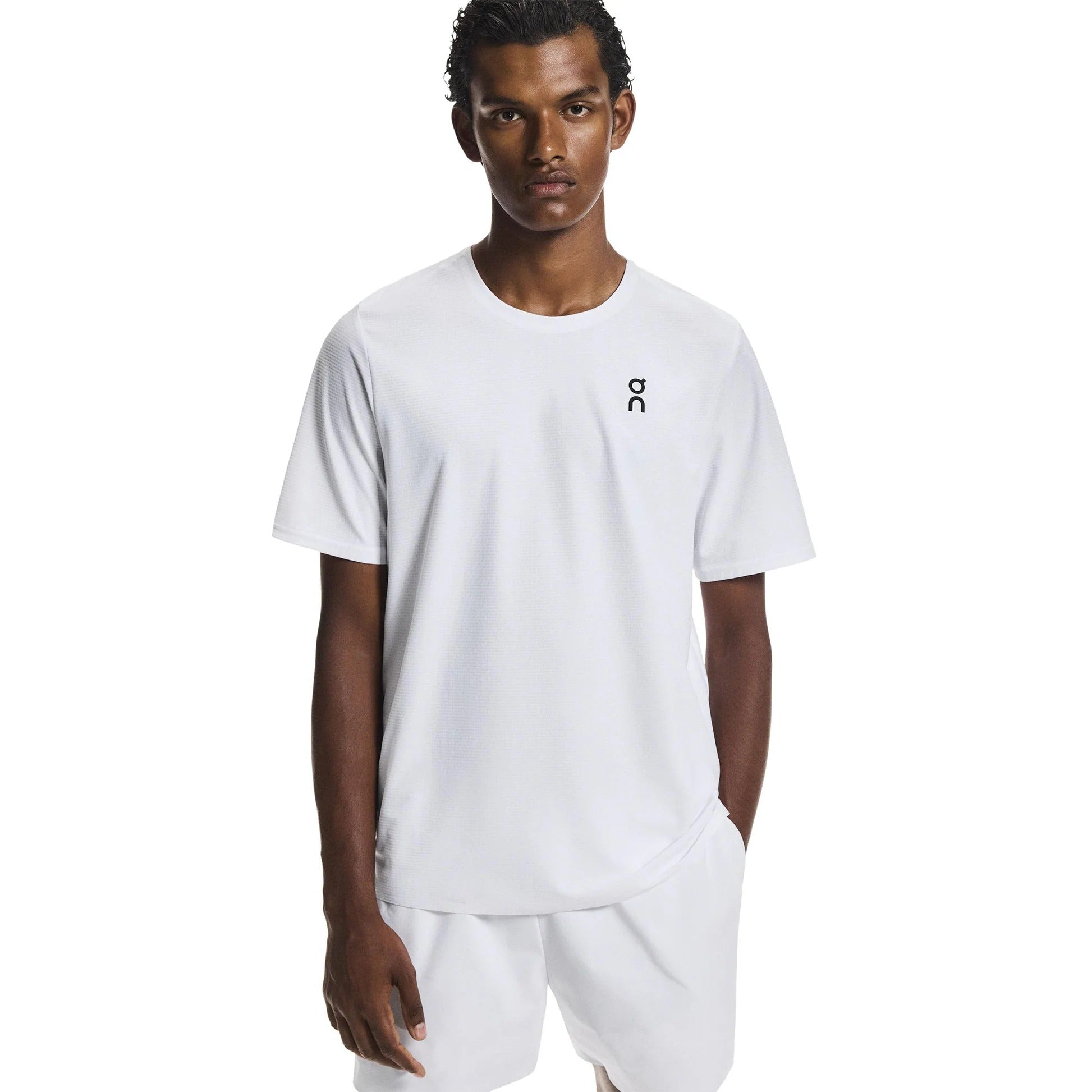 On  Court T-Shirt Men - white